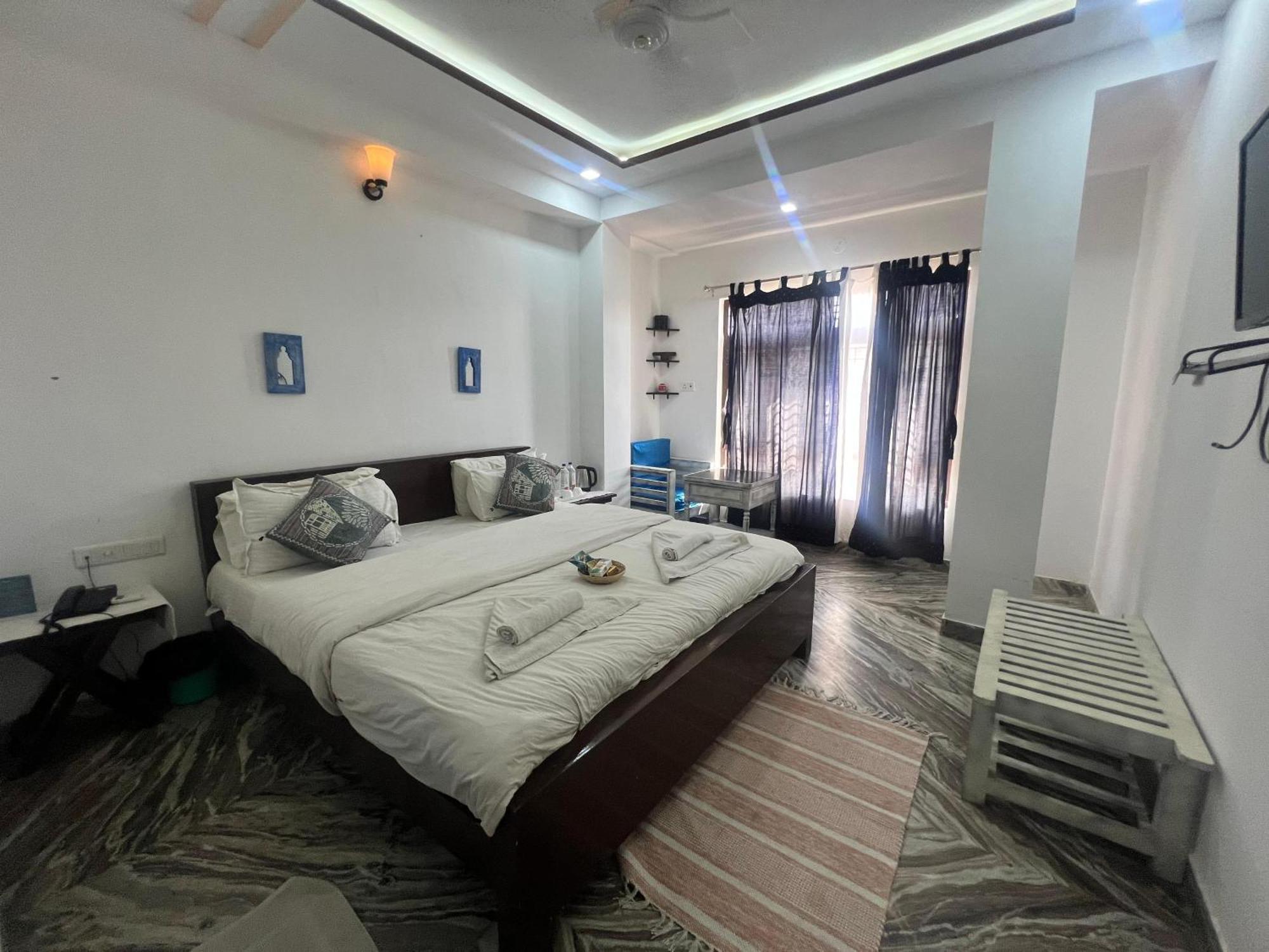 Thar View Hotel Jaisalmer Exterior photo